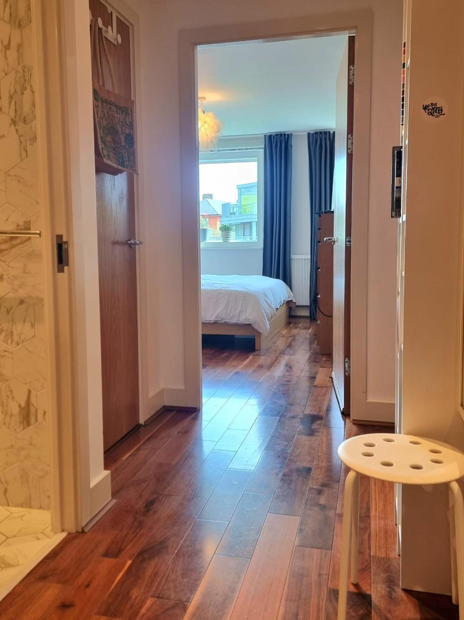 Bridge Spacious Apartment *